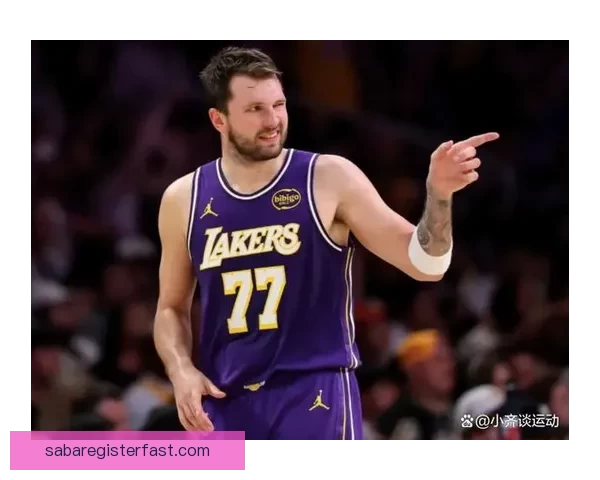 东契奇应避免哈登腿筋拉伤后的复出冒险 保持巅峰状态更为重要 东契奇应避免哈登腿筋拉伤后的复出冒险 保持巅峰状态更为重要